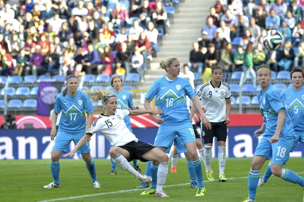 DFB-Frauen spielen in Sandhausen