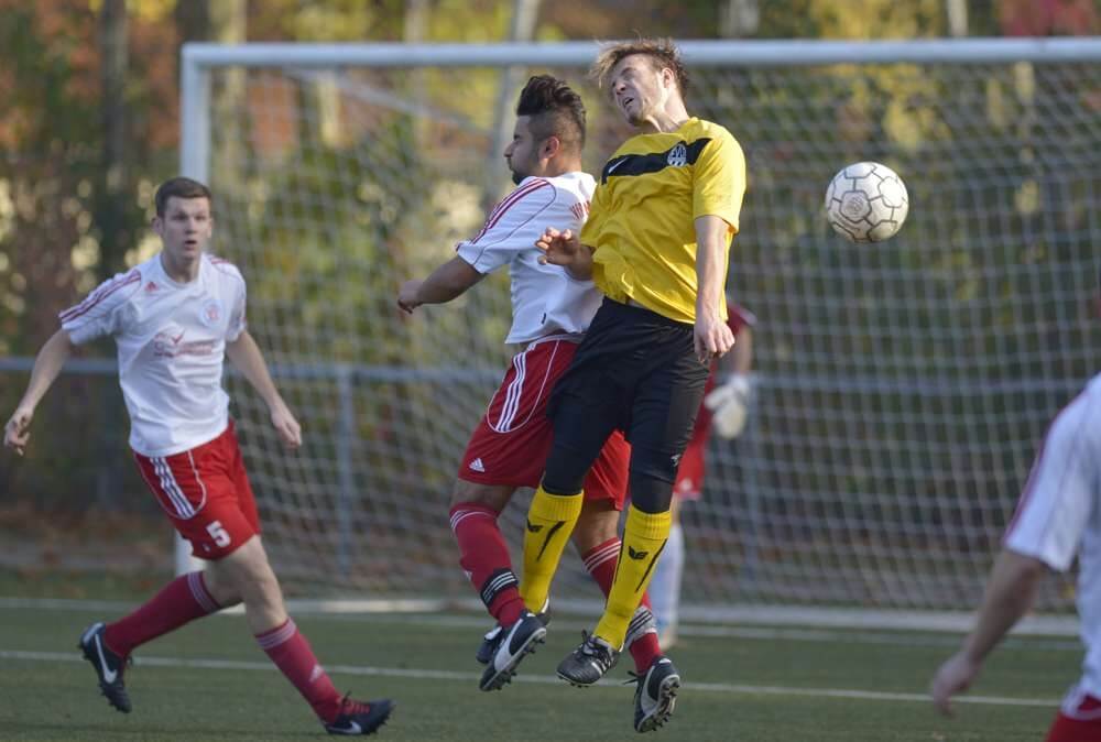 Szene aus der Partie Kreisliga - vs. FV 03 Ladenburg Bild: Berno Nix
