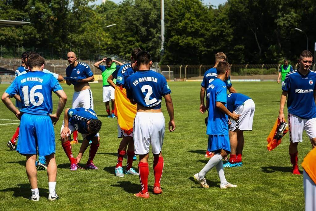 Nach ersten schweißtreibenden Vorbereitungswochen steht für den VfR Mannheim morgen das erste Pflichtspiel der Saison an. Bild: VfR