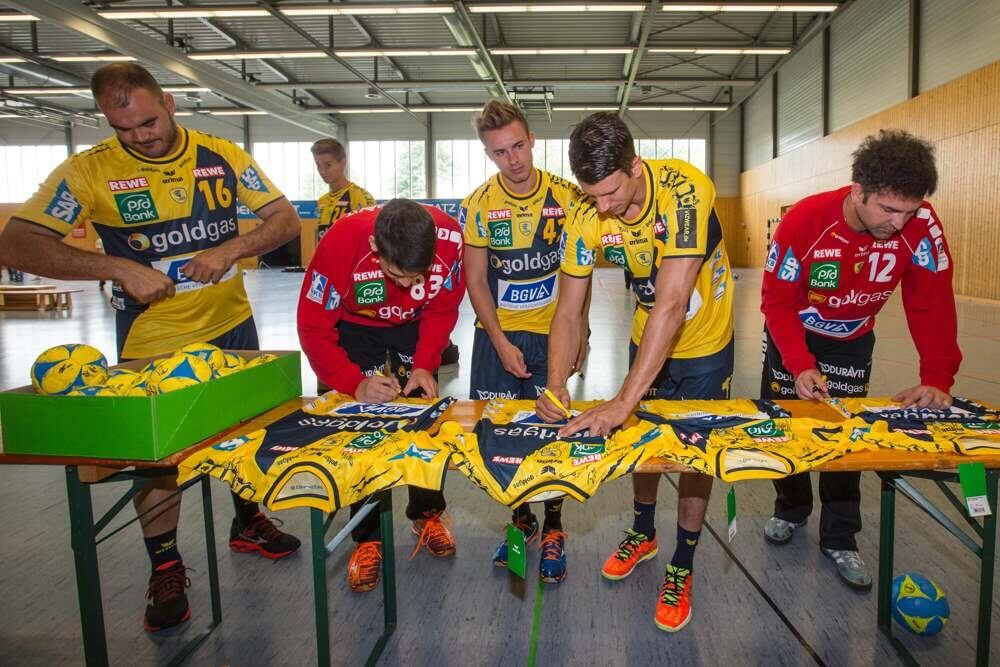 Rafael BAENA GONZALEZ / RNL mit Marco Bitz / RNL, Marvin GEDORN / RNL Andy SCHMID / RNL und Darko STANIC / RNL , Rhein-Neckar Loewen Trainingsauftakt Bild: AS Sportfotos