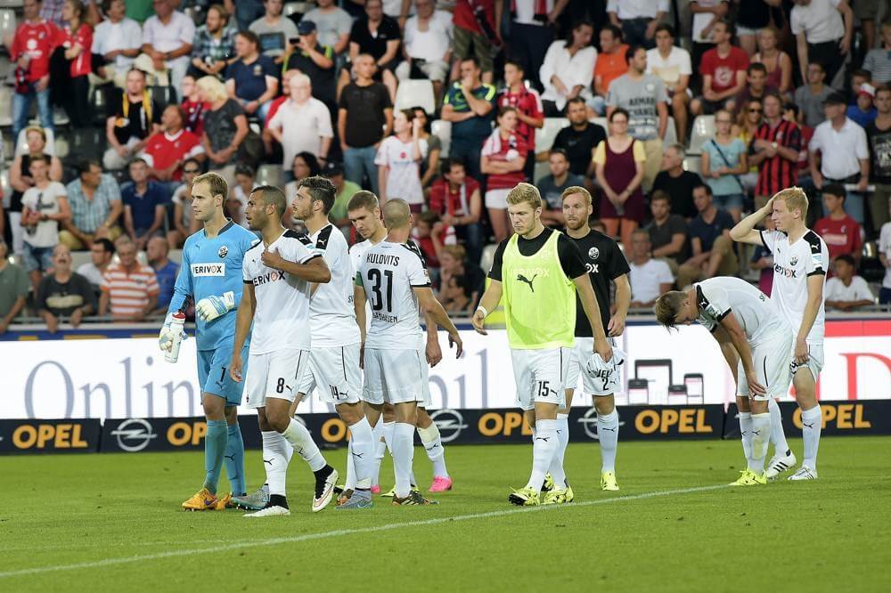 Frist nach der Niederlage beim SC Freiburg. Foto: AS Sportfotos
