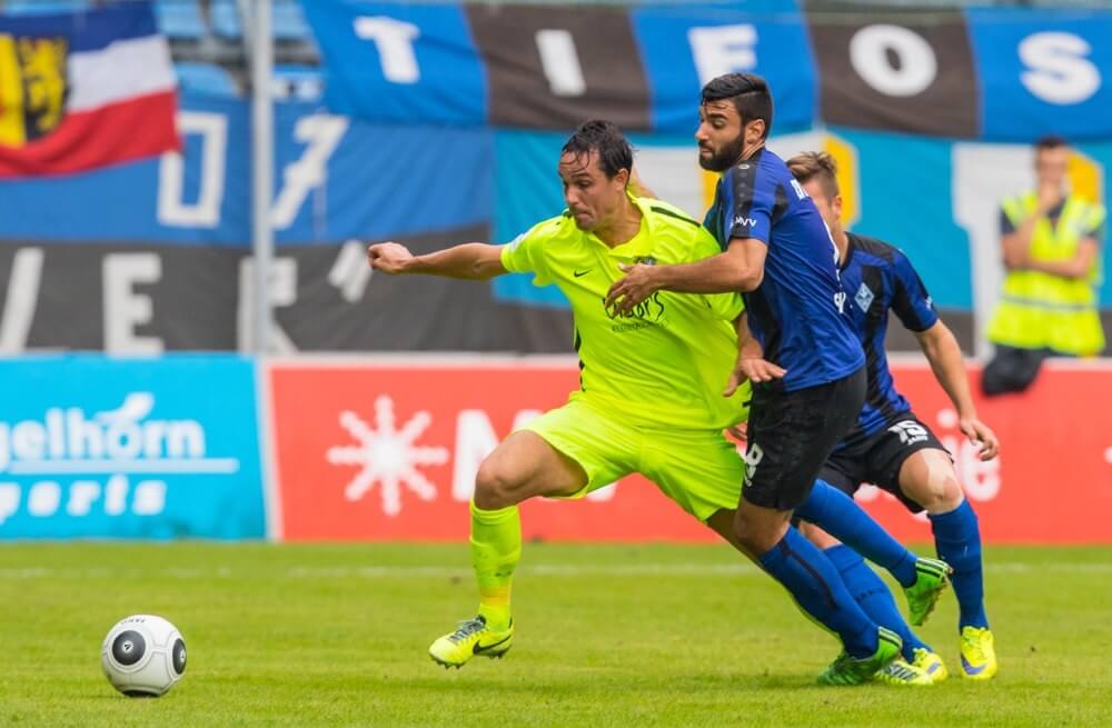 Spitzenspiel zur „Prime-time“ – SV Waldhof bei Hessen Kassel / Live bei Sport1