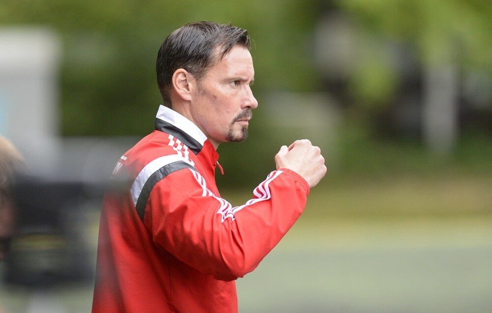 So hatte sich Rheinaus Trainer Peter Brandenburger den Saisonstart nicht vorgestellt.  Bild: Berno Nix