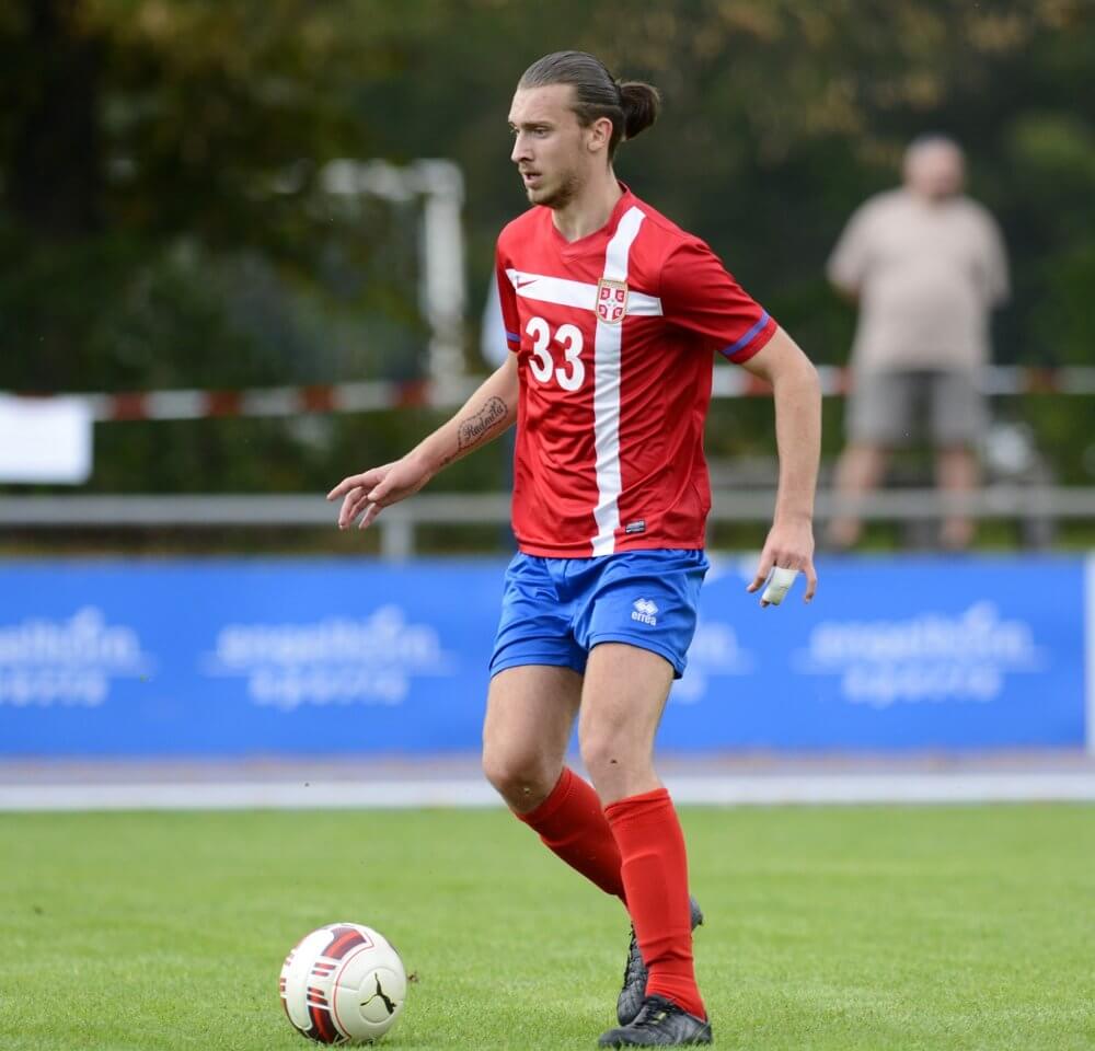 Luka Stanisic erzielt Tore am Fließband und erklimmt mit dem FK Srbija Mannheim die Tabellenspitze