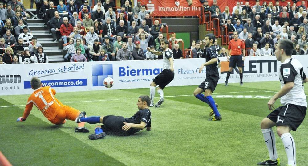 Budenzauber beim Sparkassencup – Hallenturnier in der Ketscher Neurotthalle am 08./09.01.16