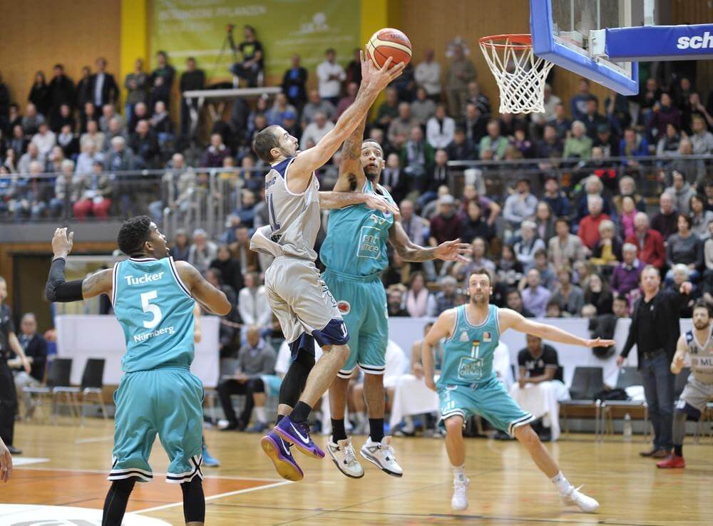 Dritter Anlauf, erster Sieg? MLP Academics empfangen RheinStars