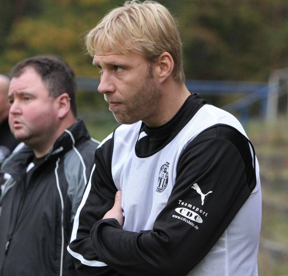 FCG-Coach Matthias Dehoust stemmt sich mit seinem Team dem drohenden Abstieg in die Kreisklasse A. Bild: lofi