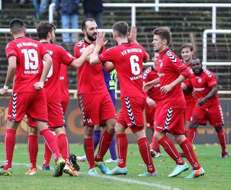 Gegen Turanspor Mannheim hatten die Rasenspieler leichtes Spiel. Mit 7 Gegentreffern war der Kreisligist noch gut bedient. Bild: Archivfoto VfR Mannheim
