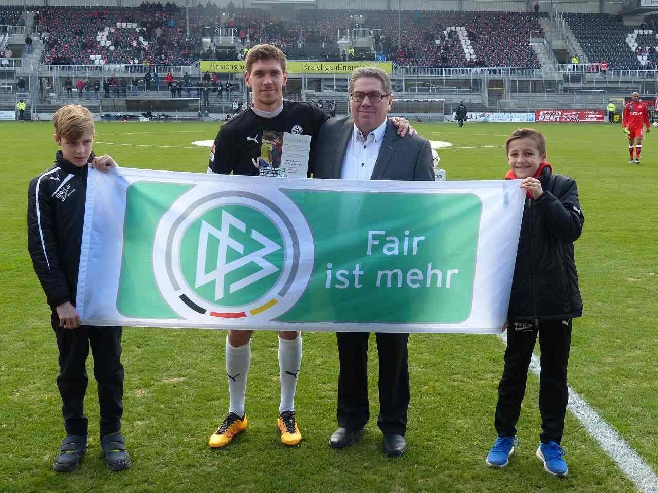 „Fair ist mehr“: Sandhäuser Profi Damian Roßbach mit Vorbildfunktion