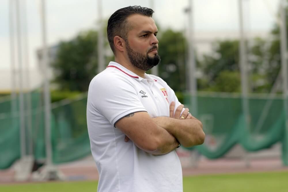 Trainer Demir Duric hat mit seiner Mannschaft einen sensationellen Start in die Kreisliga-Saison 2016/2017 hingelegt. Bild: Berno Nix