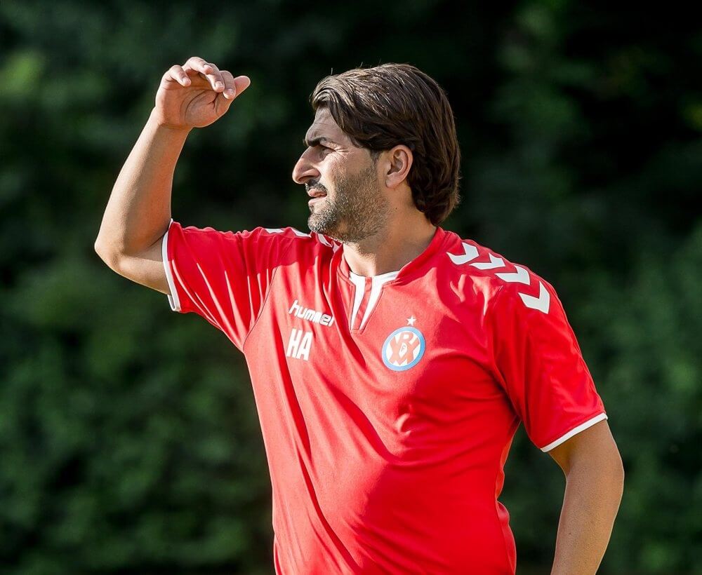Benötigt der VfR Mannheim bald ein Fernglas, um auf den souveränen Spitzenreiter aus Weinheim blicken zu können? Samstag kommt es zum direkten Duell. AS Sportfotos