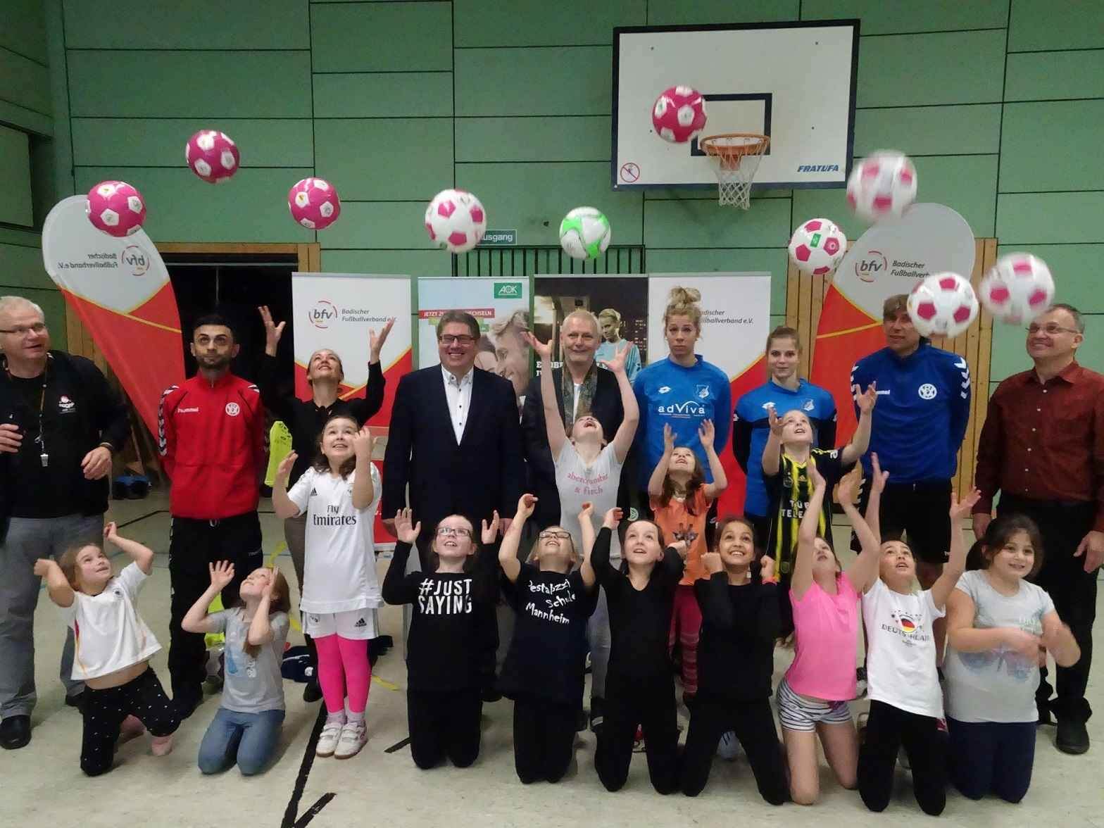 AOK-Treff FußballGirls: Eine gelungene Eröffnungsveranstaltung