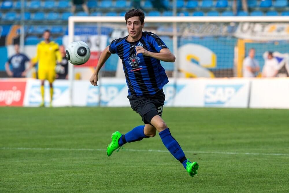 SV Waldhof gewinnt bei Drittligist Jahn Regensburg mit 2:3 (0:1)