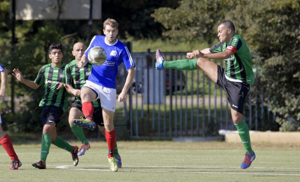 Spielszene 2016/2017 MFC Lindenhof vs. Phönix Mannheim. Bild: Berno Nix