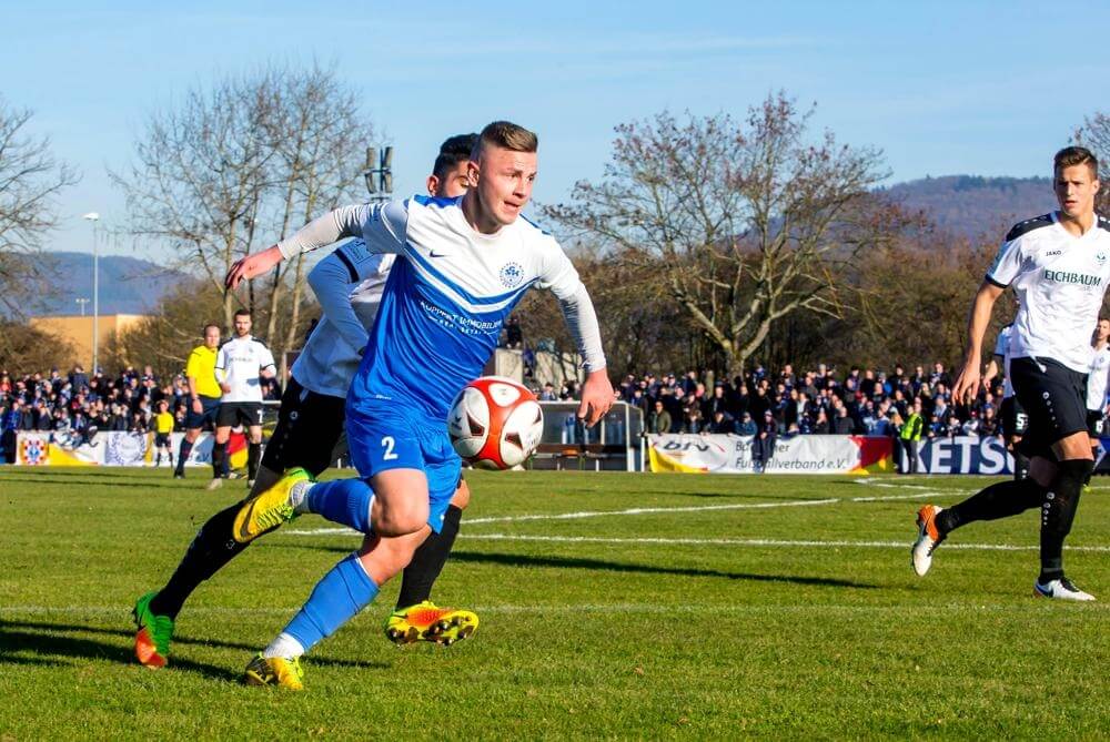 Lukas Göttmann  (blau) hier noch im Trikot der SG Heidelberg-Kirchheim.  Bild: AS Sportfotos