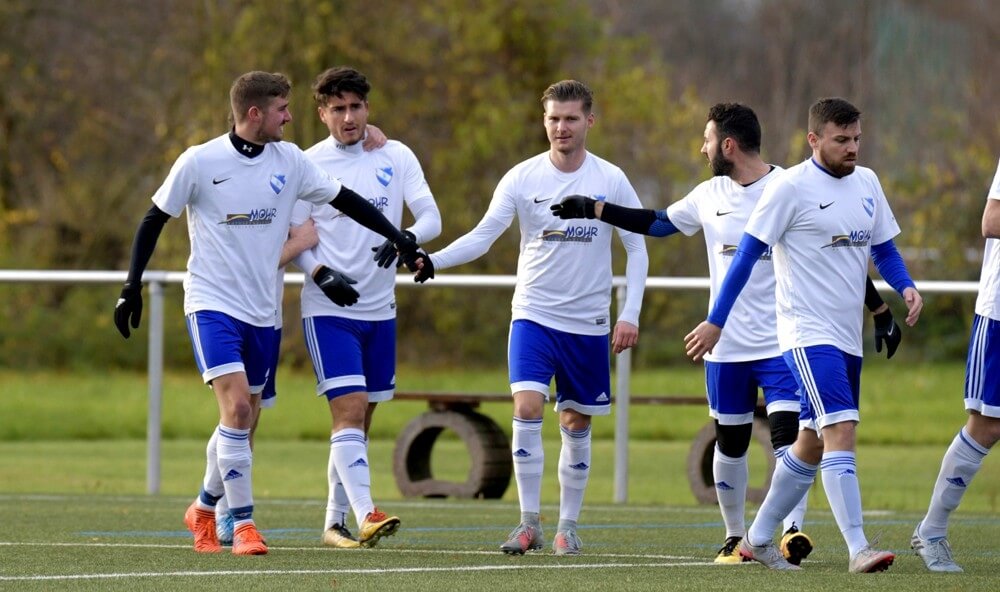 Wallstädter Torjubel. In der Hinrunde gab es davon ausreichend. So auch beim Spiel gegen den FV 03 Ladenburg? Bild: Berno Nix