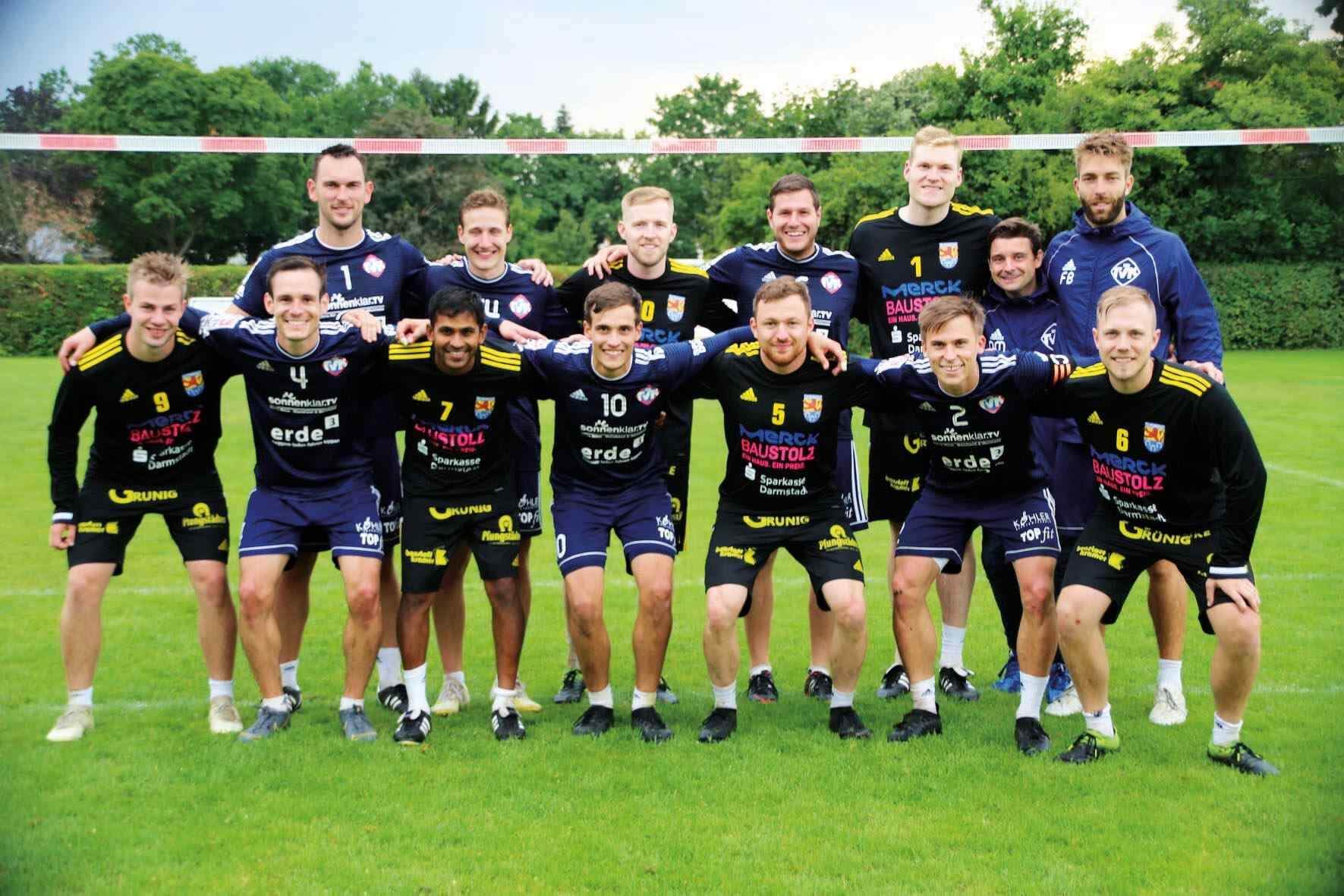 Faustball in Mannheim ++ Der TV 1880 Käfertal hält die Fahne hoch