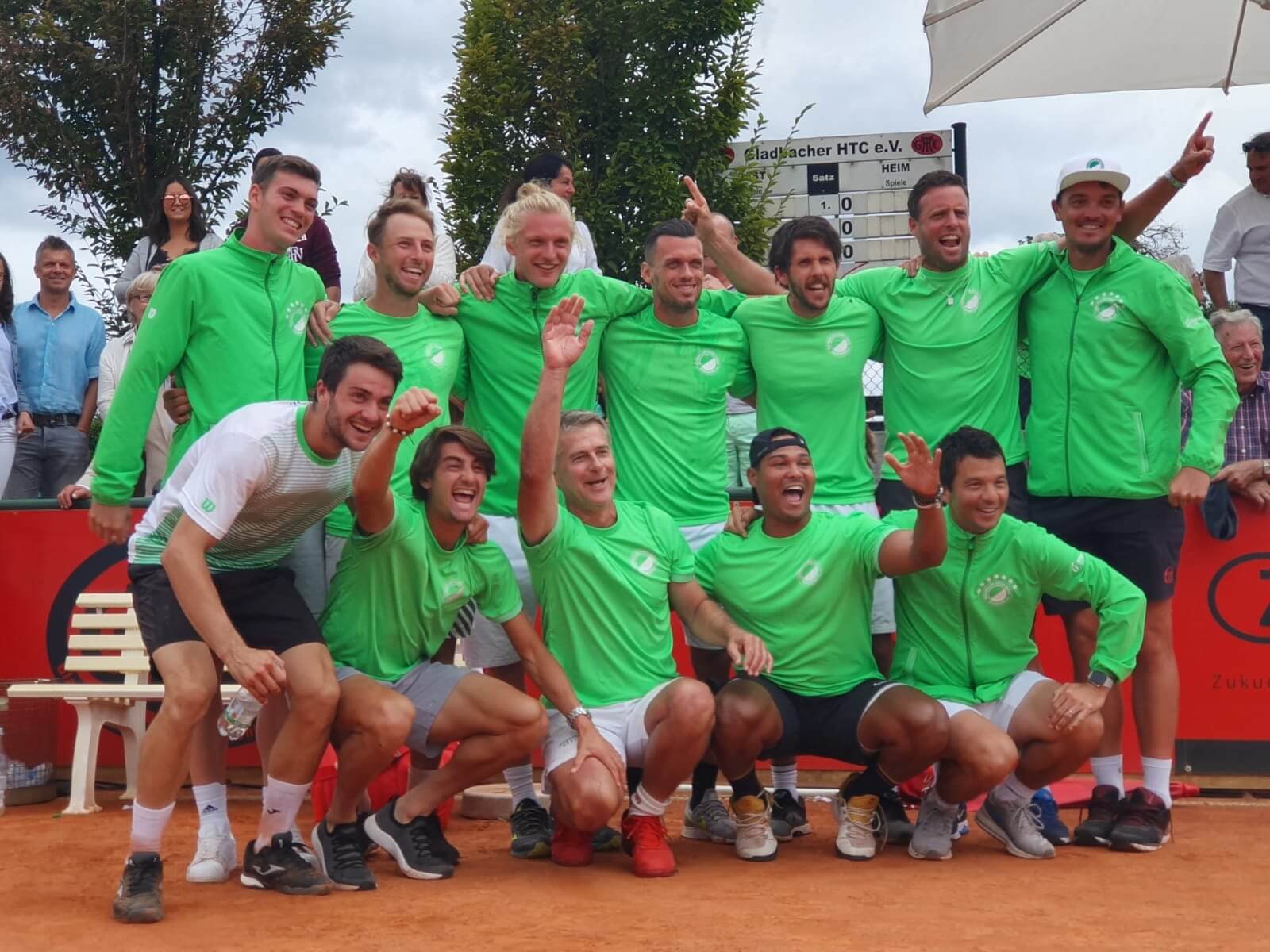 Die Nacht zum Tag gemacht – Tennis-Bundesligist Grün-Weiss Mannheim macht die Titelverteidigung perfekt