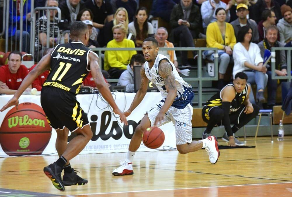 Tabellenzweite MLP Academics gegen den Tabellenführer Eisbären Bremerhaven