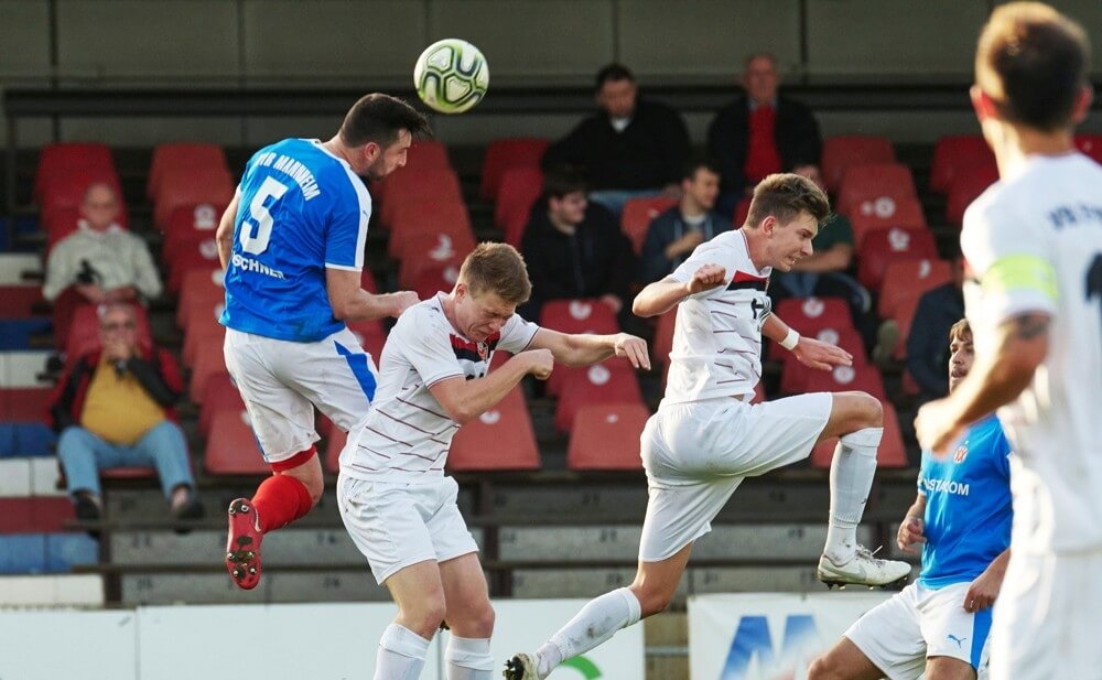 Uli Brecht wechselt VfR-Sieg ein ++ späte Tore ++ 3:0 Sieg gegen Eppingen