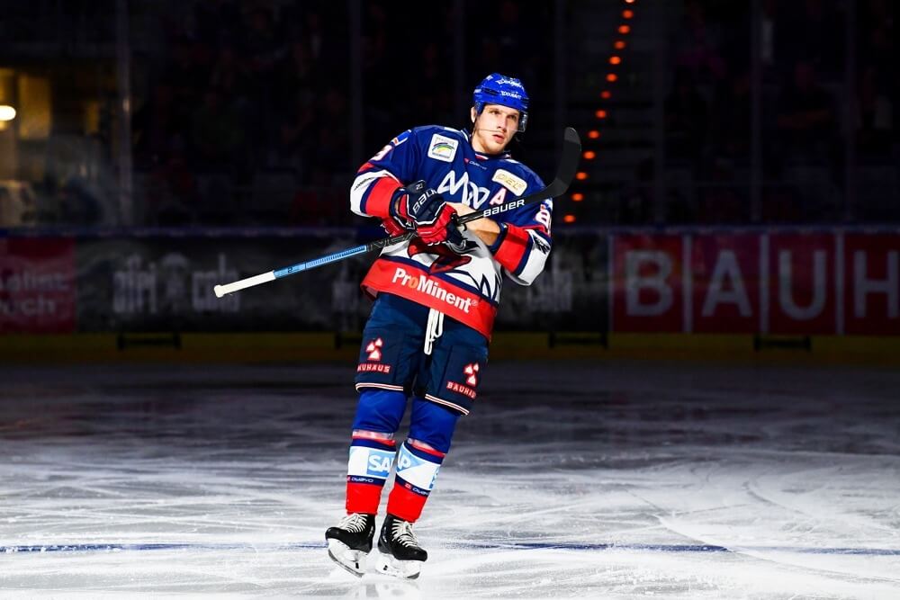 David Wolf erleidet Beinverletzung