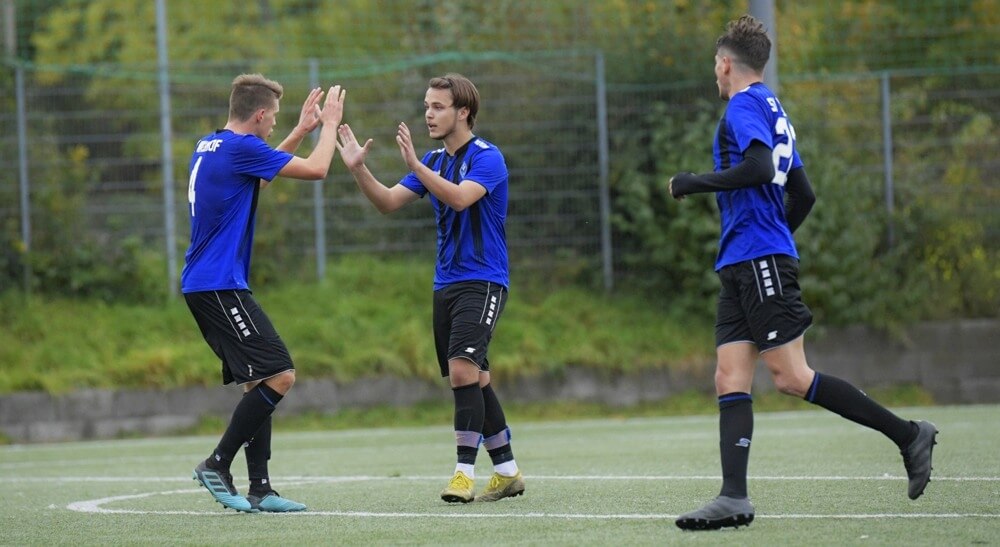 Guinnessbuchverdächtig ++ Platzverweis in der 1. Spielminute