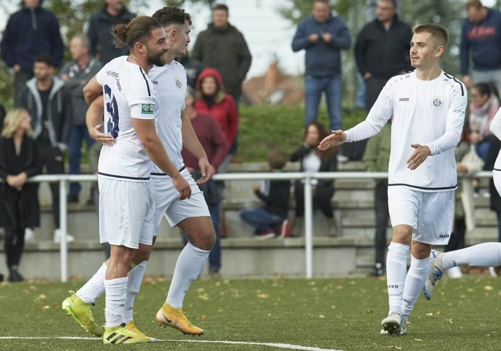Kann die TSG Lützelsachsen dem VfL Kurpfalz Neckarau in die Suppe spucken?