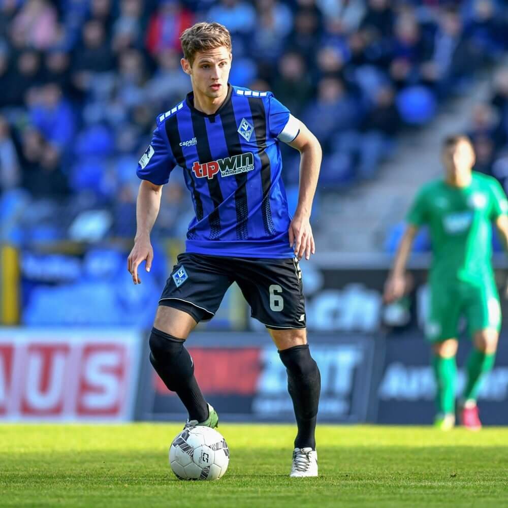 Marco Schuster hat einen Leistenbruch und wird mehrere Monate ausfallen. AS Sportfoto