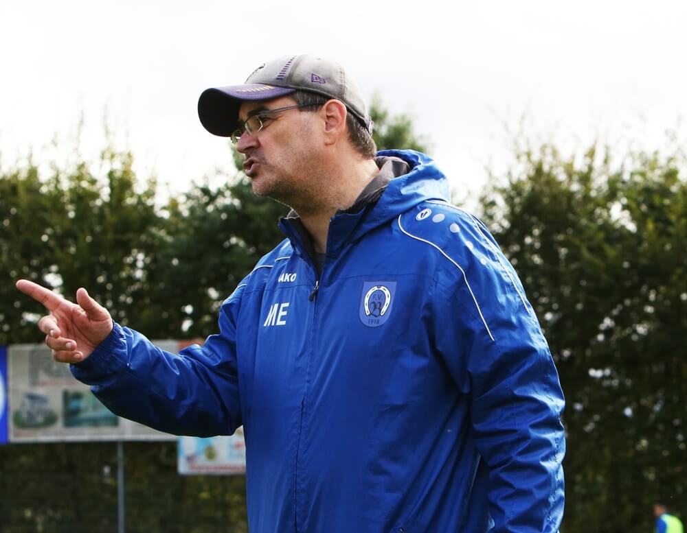 Brühl II Coach Michael Eisenhauer steht mit seiner Mannschaft in der Staffel A I nach 4 Spieltagen auf dem 1. Tabellenplatz. Bild: Lofi