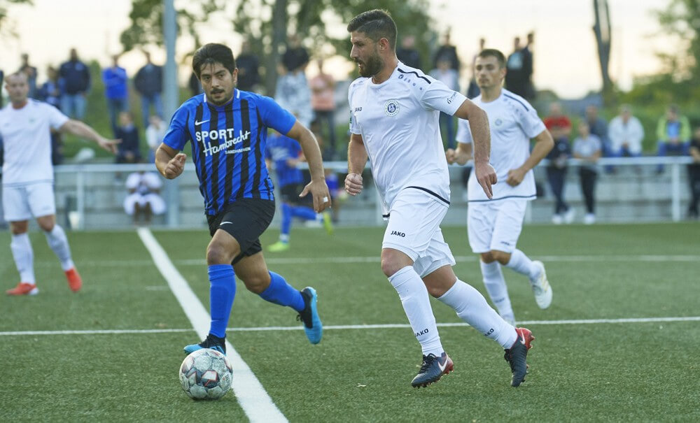 „Trainerteam ist mit der Mannschaft zufrieden“ ++ Feytullah Genc vom VfL Kurpfalz Neckarau zieht eine positive Zwischenbilanz