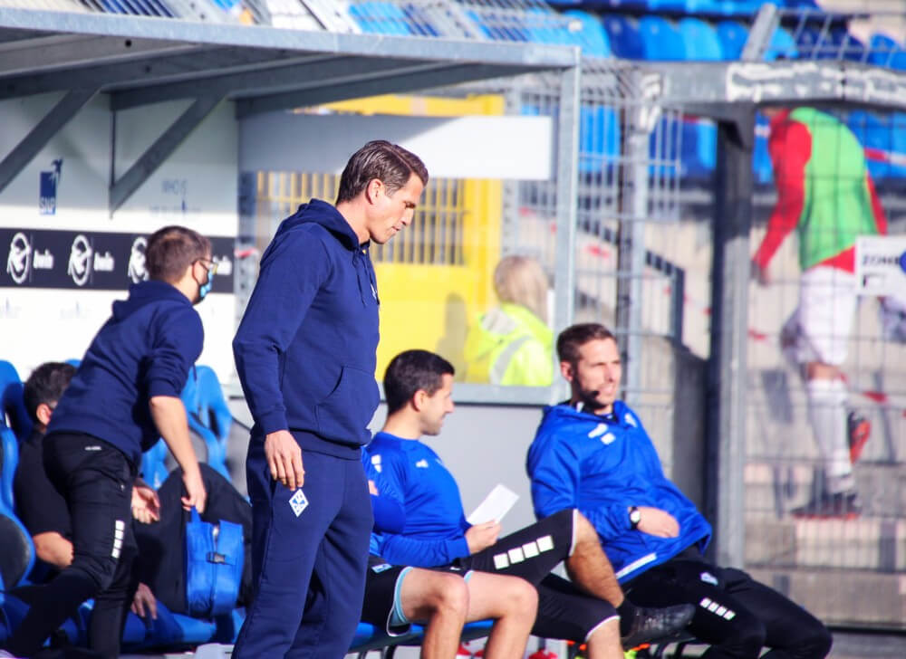 Waldhof-Coach Patrick Glöckner war nur bedingt mit dem Spielausgang zufrieden. Man hatte sich im Blauschwarzen Lager mehr erhofft. Bild: Alfio Marino