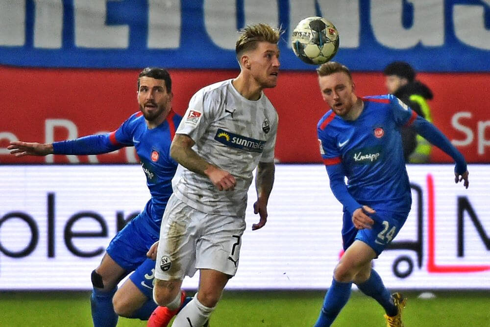 Hier ist Philipp Türpitz noch gegen den FC Heidenheim (2.2020) in Aktion. Nun ist er erneut freigestellt. Bild: Siegfried Lörz Kraichgaufoto