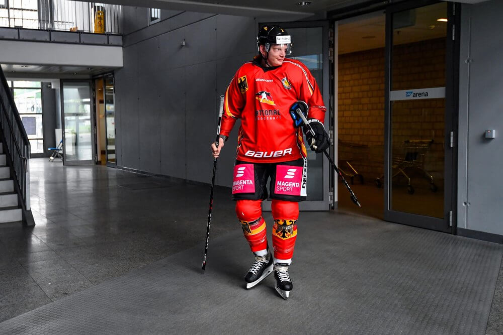 Denis Reul bleibt zwei weitere Jahre ein Adler