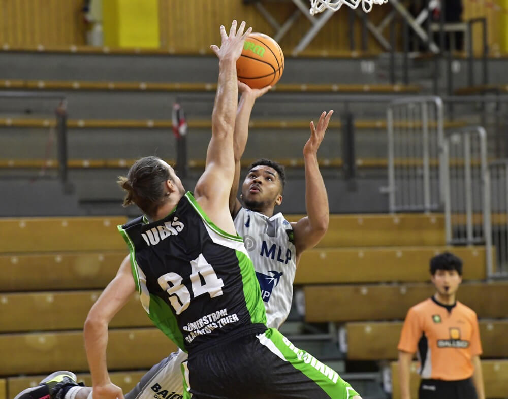 MLP Academics schlagen die PS Karlsruhe Lions und festigen nach dem sechsten Sieg in Serie den 2.Tabellenplatz