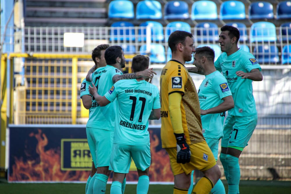 Durch einen frühen und späten Treffer entschieden die Münchner Löwen das Spiel für sich. Bild: Alfio Marino