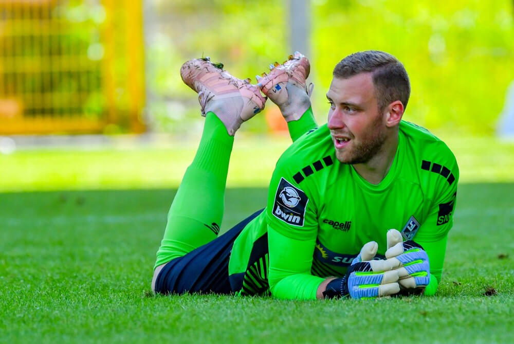 Waldhof-Keeper Timo Königsmann kassierte fünf Gegentreffer (Archivbild) Bild: AS Sportfoto