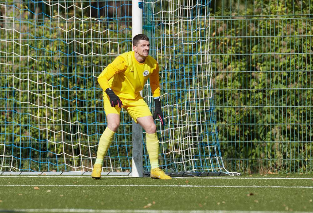 Vom Knipser zum Hexer – Raul-Lucian Chira vom VfL Neckarau lernte wegen Herzproblemen auf Torhüter um