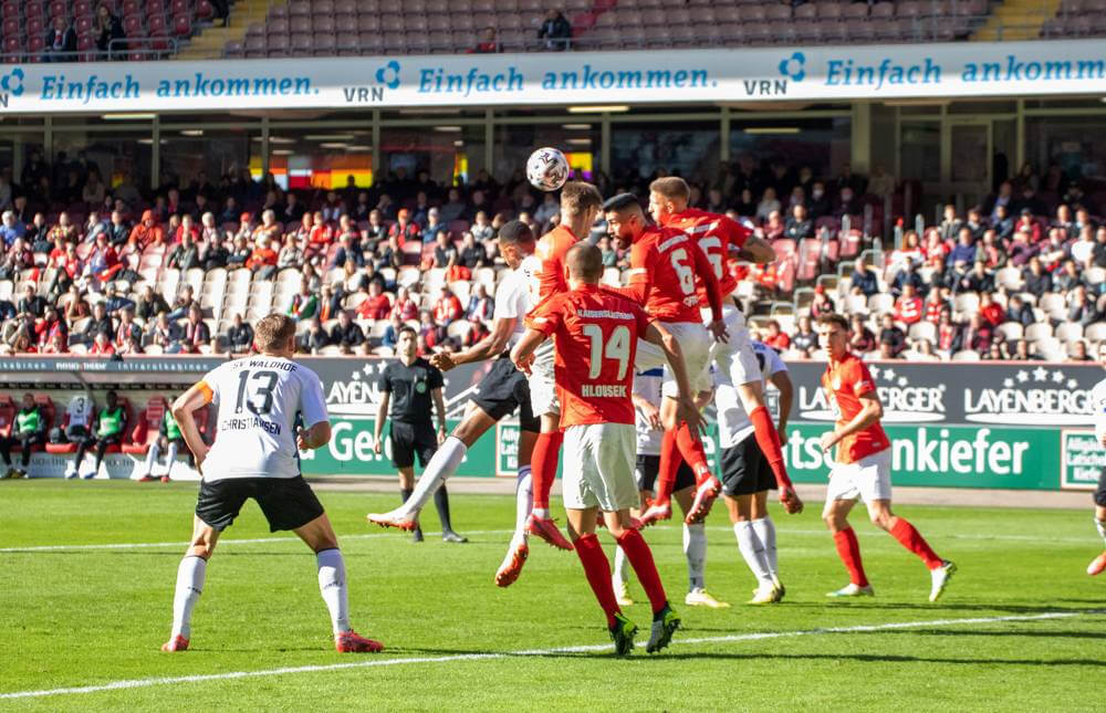 Archivbild: 1.FCK - SVW / Saison 20/21 - Hinspiel in Kaiserslautern (1:1). Bild: Alfio Marino