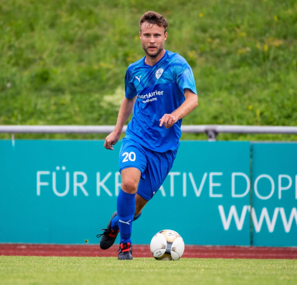 „Der doppelte Weber“ ++ Heddesheim holt 3. Sieg in Folge und gewinnt in Durlach-Aue 2:0 (0:0)