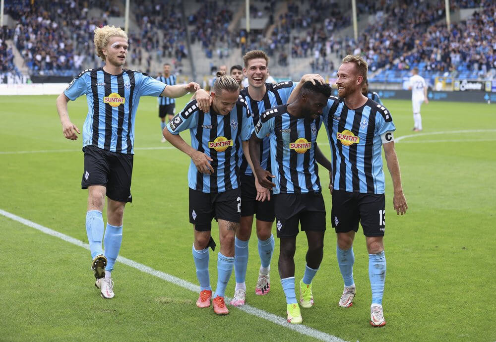 Erst geglänzt, dann gewackelt – Der SV Waldhof schiebt sich durch einen 2:1 Sieg gegen Verl auf einen Aufstiegsplatz