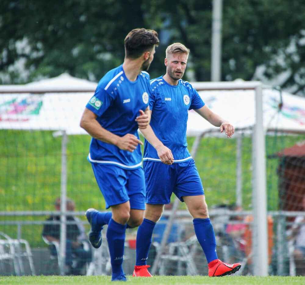 VfL Kurpfalz Neckarau gewinnt 3:1 (1:1) bei der SG Heidelberg-Kirchheim und ist im Aufstiegsrennen dabei