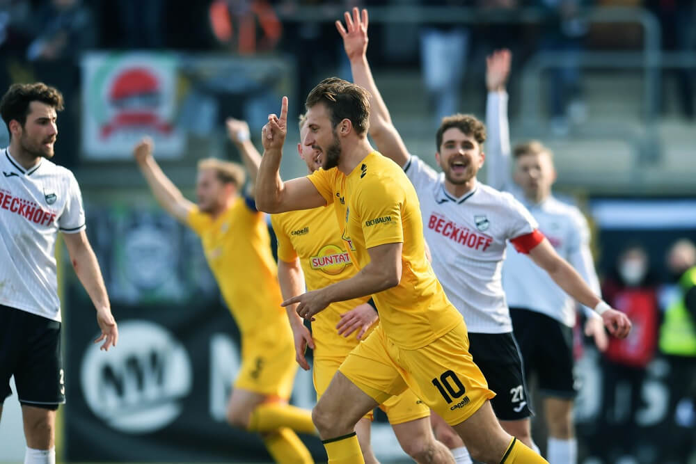 „Joker“ Pascal Sohm abgezockt ++ Patrick Glöckner wechselt Sieg ein ++ SV Waldhof gewinnt 3:1 (0:1) beim SC Verl