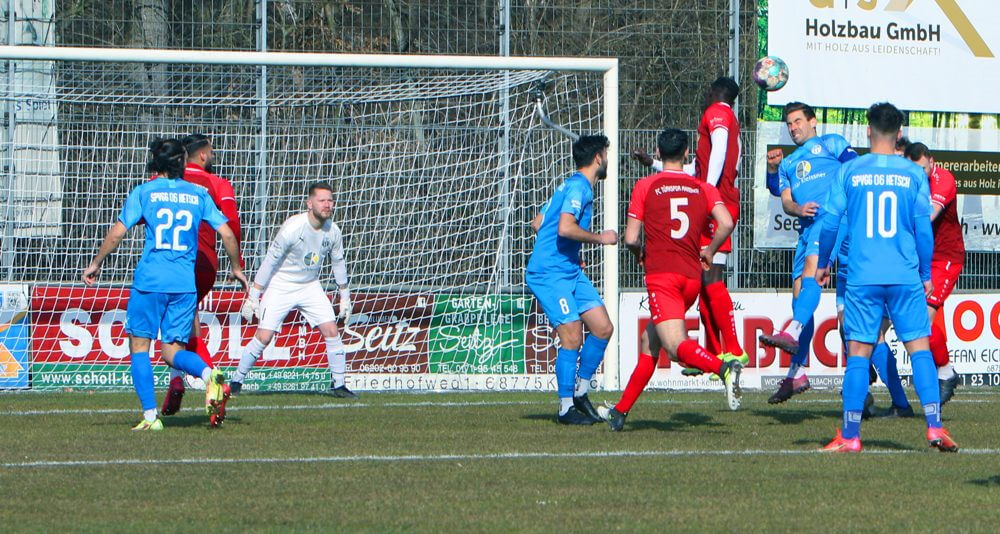 „Das Fußballerische passt gut“ – In Sachen Stabilität sieht Trainer Marco Rocca vom Landesligisten Spvgg. 06 Ketsch noch Luft nach oben