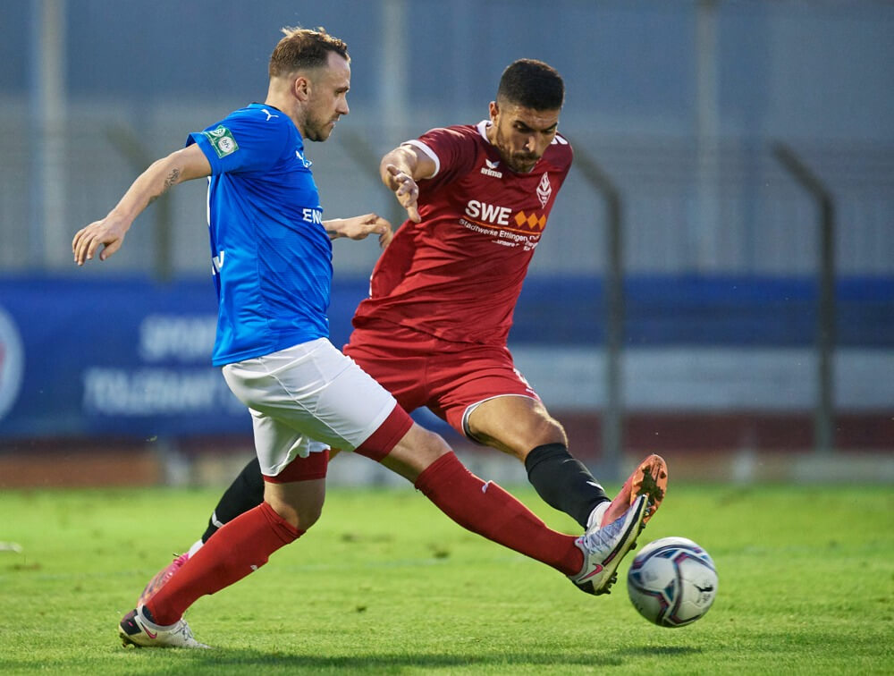 Der VfR Mannheim kassiert im Spitzenspiel beim SV Spielberg das 2:2 (0:1) in der Nachspielzeit