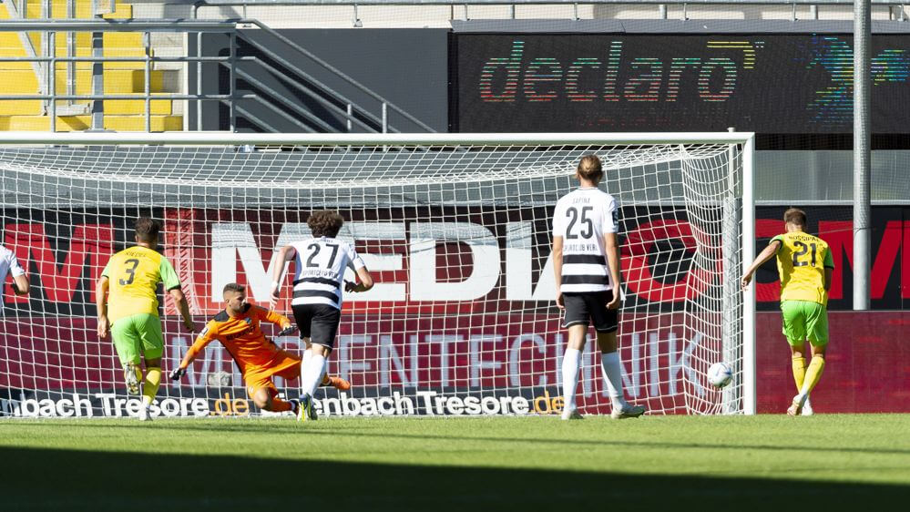 Mit der letzten Aktion noch abgefangen – Der SV Waldhof kommt gegen Verl nicht über ein 2:2 hinaus