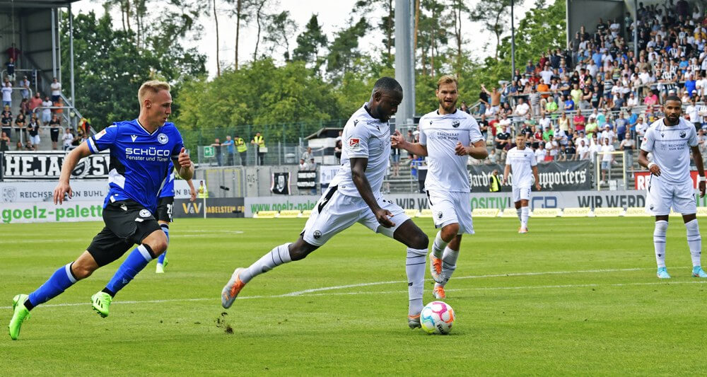 David Kinsombi: „Mit den späten Gegentoren bringen wir uns um den Lohn unserer Arbeit.“
