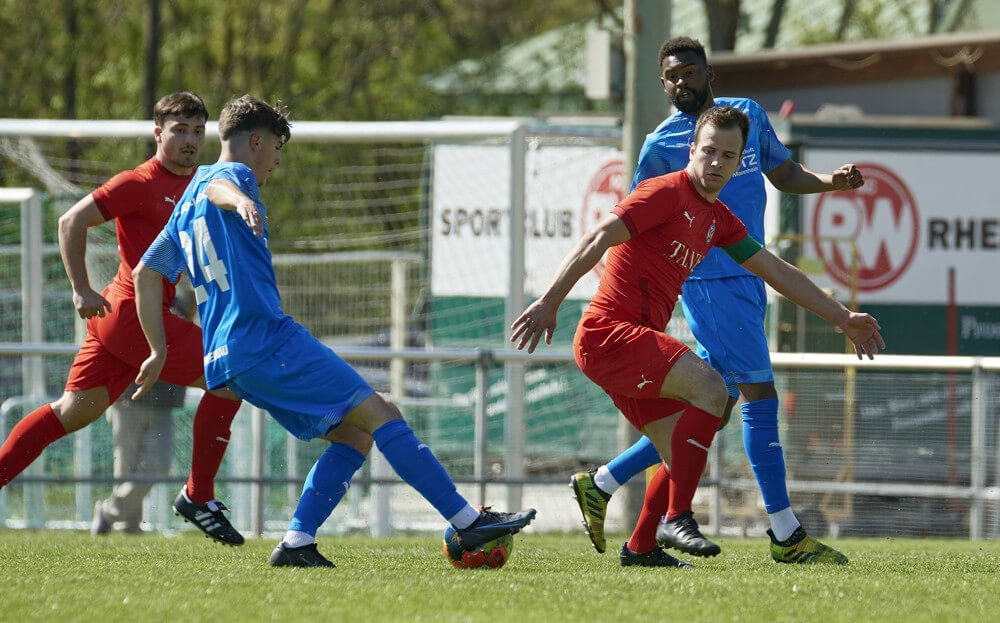 Dennis Geißelmann`s Doppelschlag sichert RW Rheinau Punktgewinn beim VfR Mannheim II