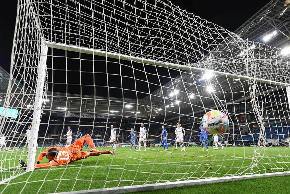 FC Schalke kommt in Hoffenheim 5:1 unter die Räder und S04 Coach Trainer Kramer muss gehen