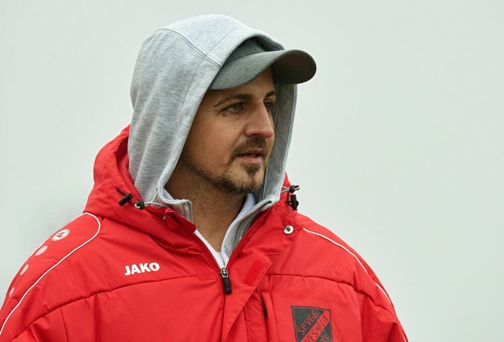 „Wir dürfen nicht blauäugig sein“ – Ilvesheims Trainer Marco Annese im Interview