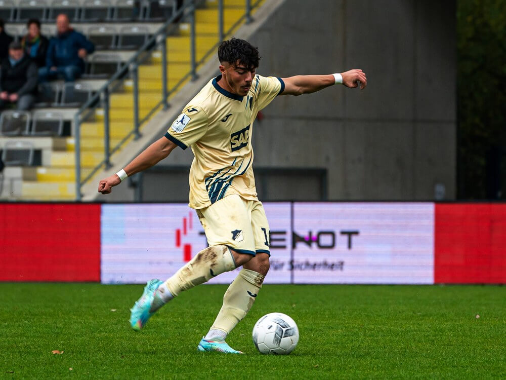 Umut Tohumcu und Justin Che rücken in den Profikader